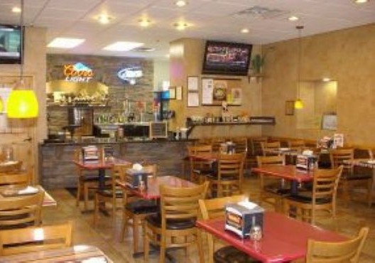 Two Mamas' Gourmet Pizzeria