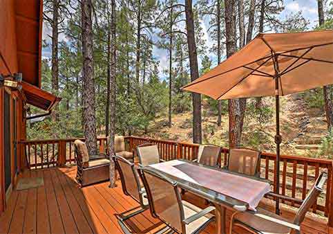 Prescott Cabin with Beautiful Forest Views and Deck!